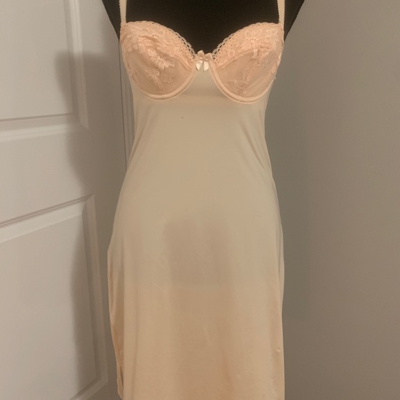 {2/$40} CHARNOS Superfit Multiway Bra Slip - Picture 5 of 13